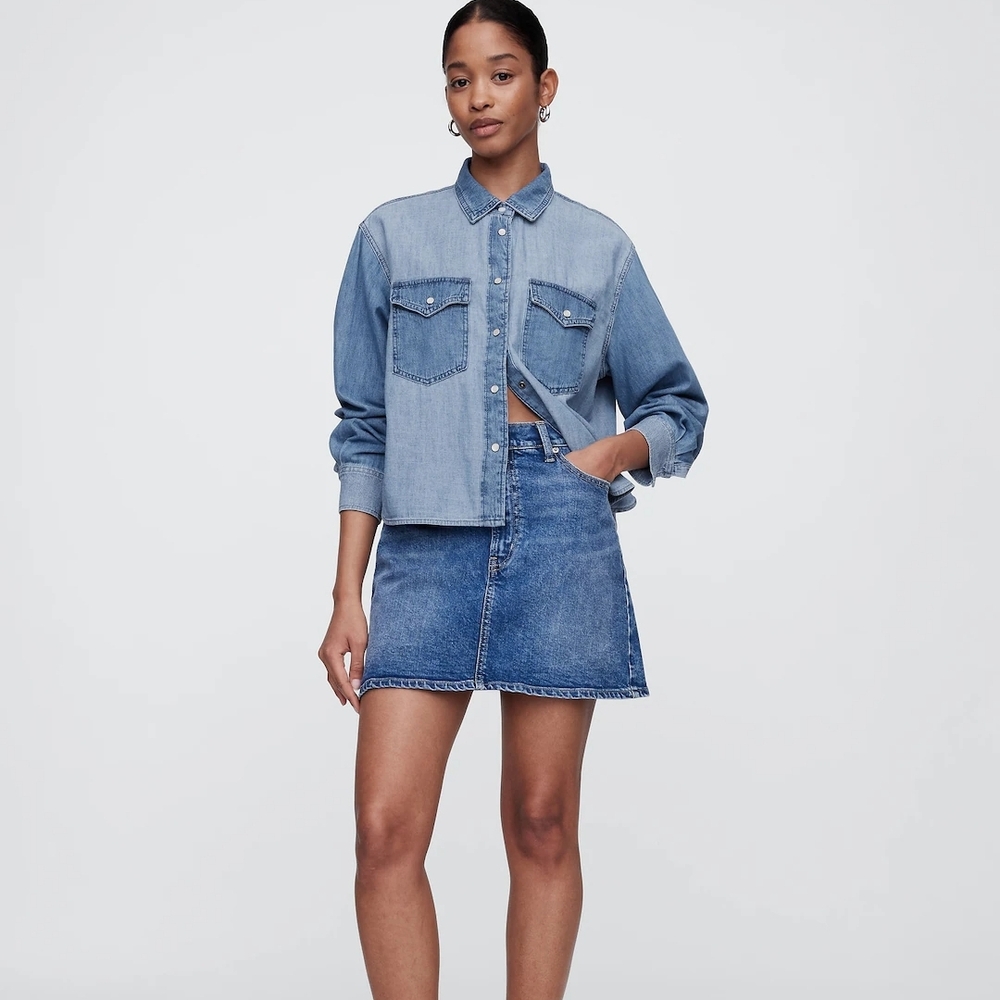 New Gap Women's Blue Denim Shirt - Picture 4 of 6